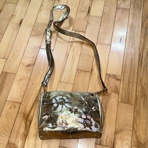 Chinese Laundry Crossbody Flowered Purse